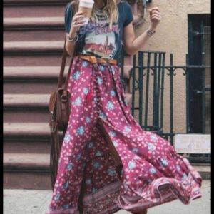 NWT folk town skirt in wine XS